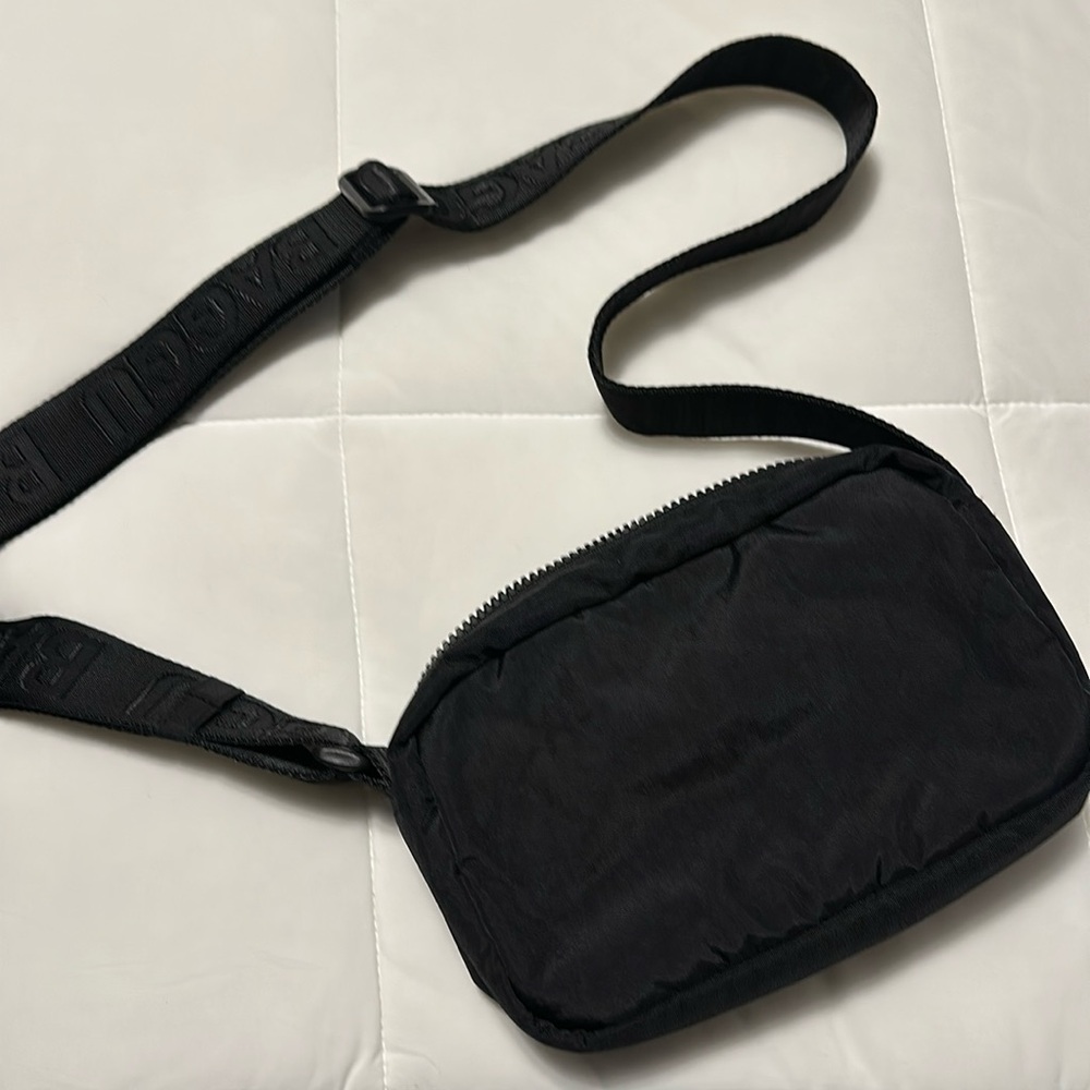 BAGGU Nylon Camera Crossbody NWT
